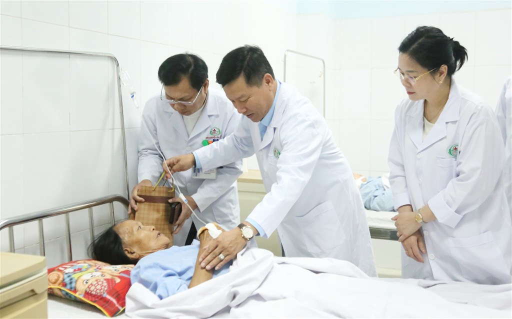 انگریزی: خبر